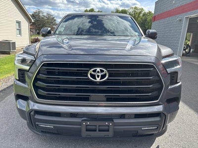 2025 Toyota Sequoia SR5 4WD (SE)