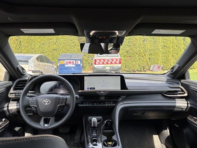 2025 Toyota Crown Signia Limited AWD (Natl)