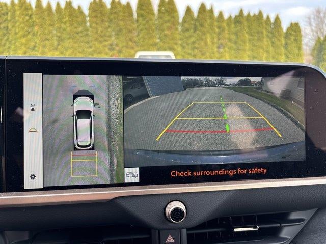 2025 Toyota Crown Signia Limited AWD (Natl)