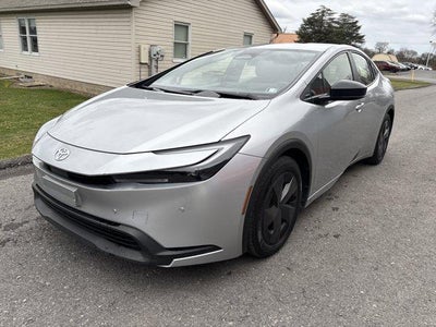 2024 Toyota Prius LE (Natl)
