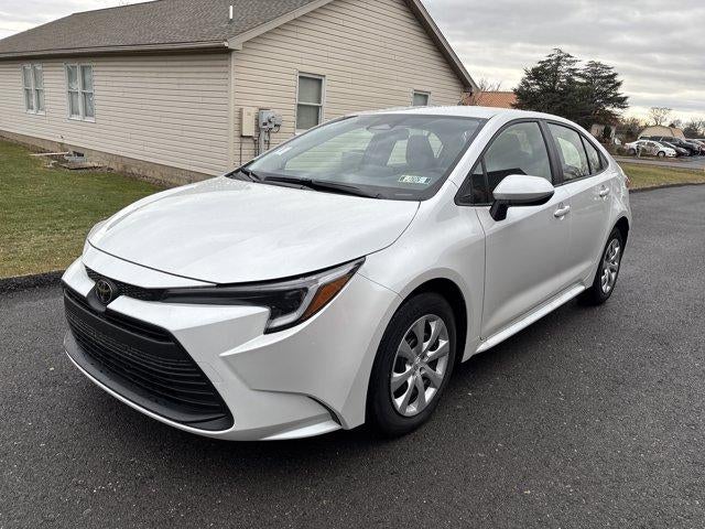 2026 Toyota Corolla Hybrid LE FWD (Natl)