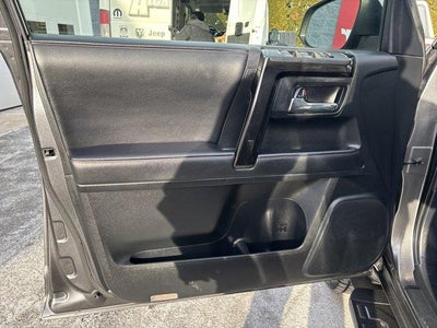 2020 Toyota 4Runner SR5 4WD (GS)