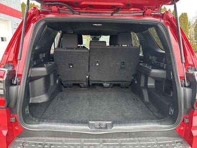 2025 Toyota 4Runner SR5 4WD (GS)