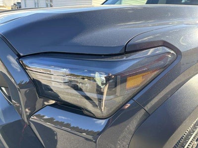 2025 Toyota 4Runner SR5 4WD (GS)