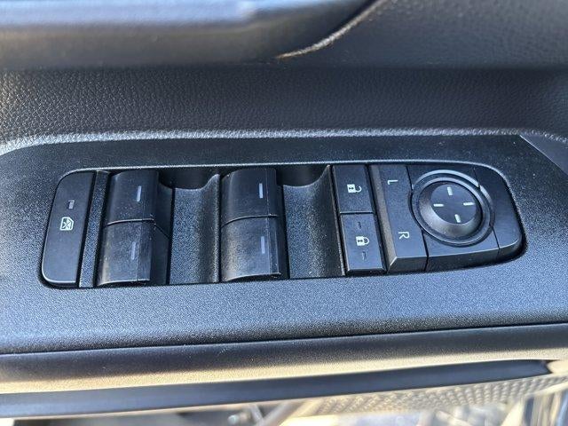 2025 Toyota 4Runner SR5 4WD (GS)