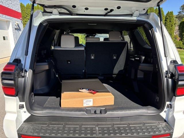 2026 Toyota 4Runner SR5 4WD (GS)
