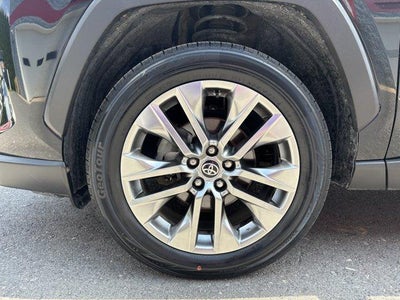 2020 Toyota RAV4 XLE Premium AWD (Natl)