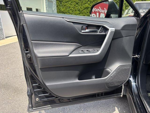 2020 Toyota RAV4 XLE Premium AWD (Natl)
