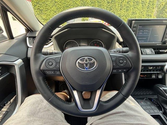 2020 Toyota RAV4 XLE Premium AWD (Natl)