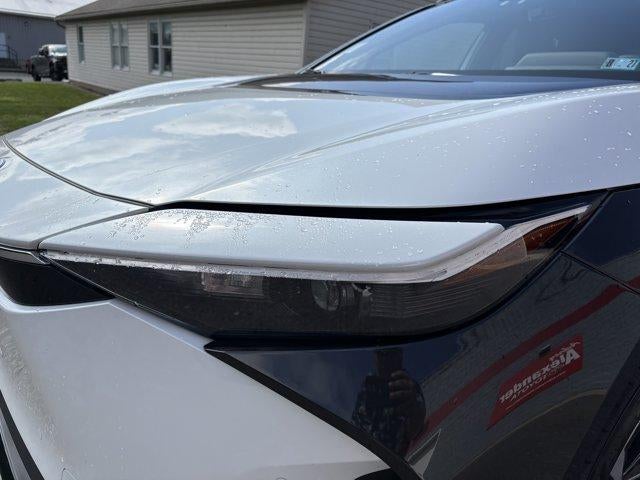 2024 Toyota bZ4X XLE AWD (Natl)