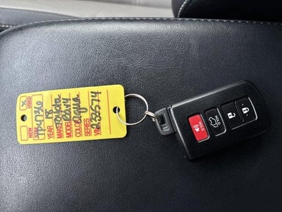 2018 Toyota RAV4 Hybrid Limited AWD (Natl)