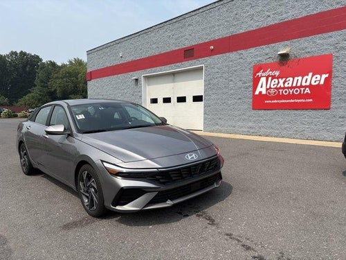 2025 Hyundai ELANTRA SEL Convenience IVT