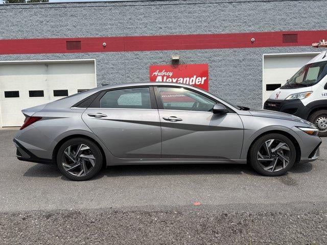 2025 Hyundai ELANTRA SEL Convenience IVT