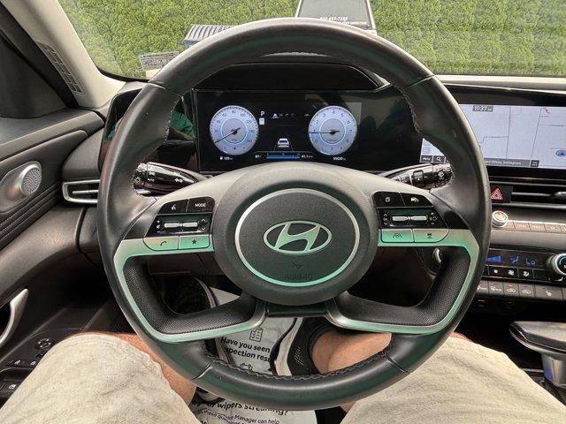 2025 Hyundai ELANTRA SEL Convenience IVT