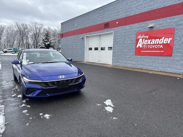 2025 Hyundai ELANTRA SEL Convenience IVT