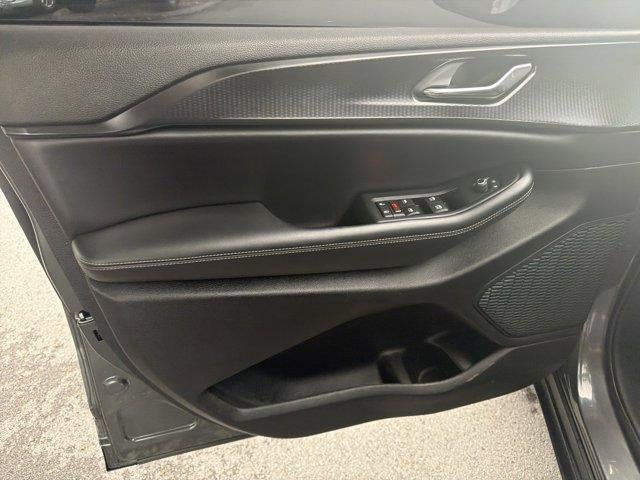 2024 Jeep Grand Cherokee L Altitude 4x4