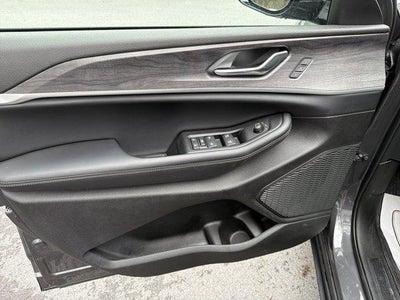 2025 Jeep Grand Cherokee L Limited 4x4