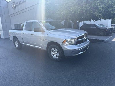 2017 RAM 1500 SLT 4x4 Quad Cab 6'4" Box