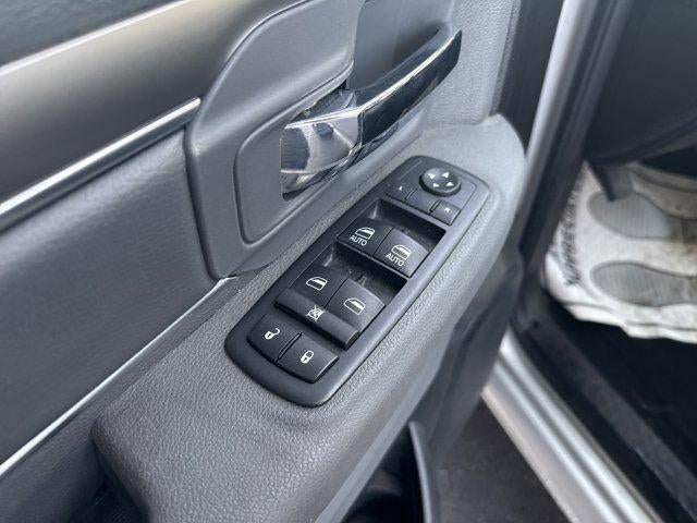 2017 RAM 1500 SLT 4x4 Quad Cab 6'4" Box