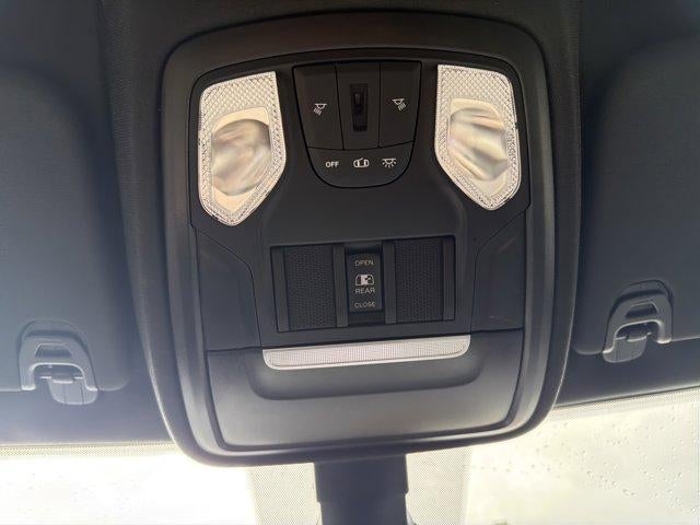 2022 RAM 1500 Big Horn 4x4 Quad Cab 6'4" Box