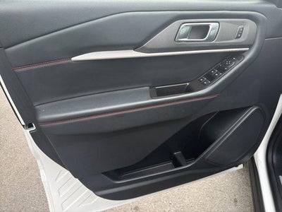 2025 Ford Explorer ST-Line 4WD