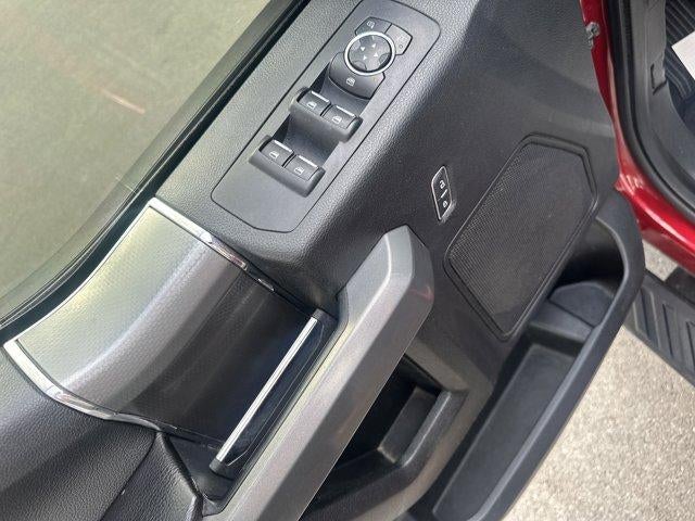 2015 Ford F-150 4WD SuperCrew 5-1/2 Ft Box XLT