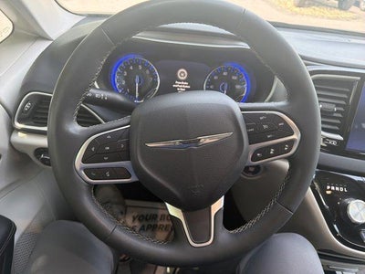 2023 Chrysler Pacifica Touring L FWD