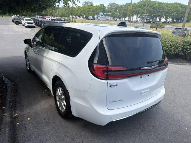 2023 Chrysler Pacifica Touring L FWD