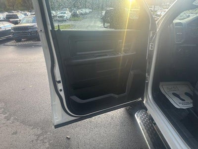 2022 RAM 2500 Tradesman 4x4 Crew Cab 6'4" Box