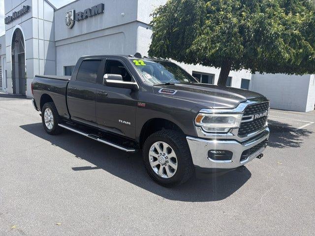 2022 RAM 2500 Big Horn 4x4 Crew Cab 6'4" Box