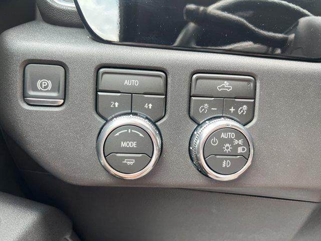 2026 GMC Sierra 1500 Crew Cab Short Box 4-Wheel Drive Elevation 3VL