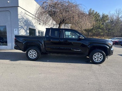 2024 Toyota Tacoma 4WD 4WD SR5 Double Cab 5' Bed AT (GS)