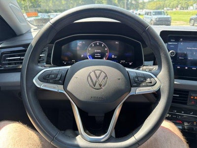 2025 Volkswagen Jetta SE Auto