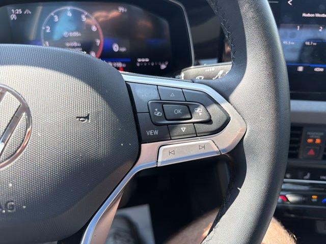 2025 Volkswagen Jetta SE Auto