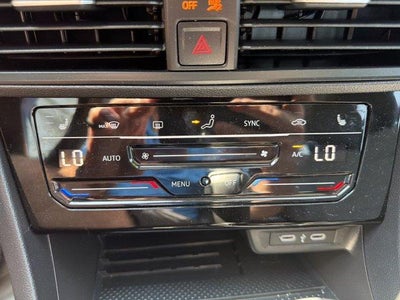 2025 Volkswagen Jetta SE Auto