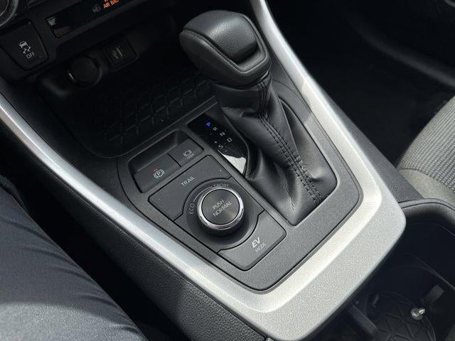 2025 Toyota RAV4 Hybrid LE AWD (Natl)