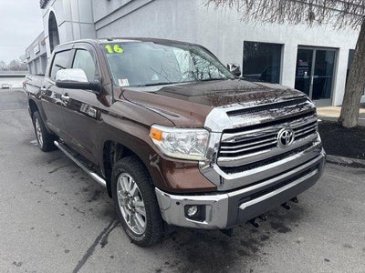 2016 Toyota Tundra 4WD Truck 4WD CrewMax Short Bed 5.7L 1794 (Natl)