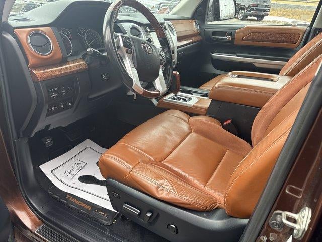 2016 Toyota Tundra 4WD Truck 4WD CrewMax Short Bed 5.7L 1794 (Natl)