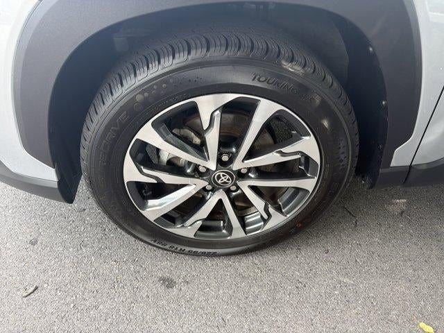 2025 Toyota Corolla Cross XLE 4WD (Natl)