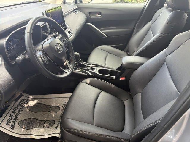 2025 Toyota Corolla Cross XLE 4WD (Natl)
