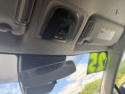 2025 Toyota Corolla Cross XLE 4WD (Natl)