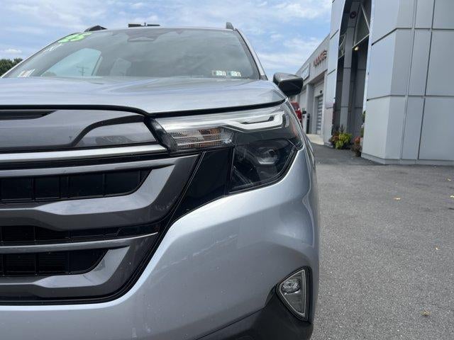2025 Subaru Forester Premium AWD