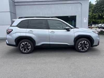 2025 Subaru Forester Premium AWD