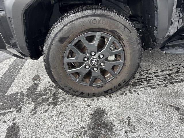 2025 Toyota 4Runner SR5 4WD (GS)