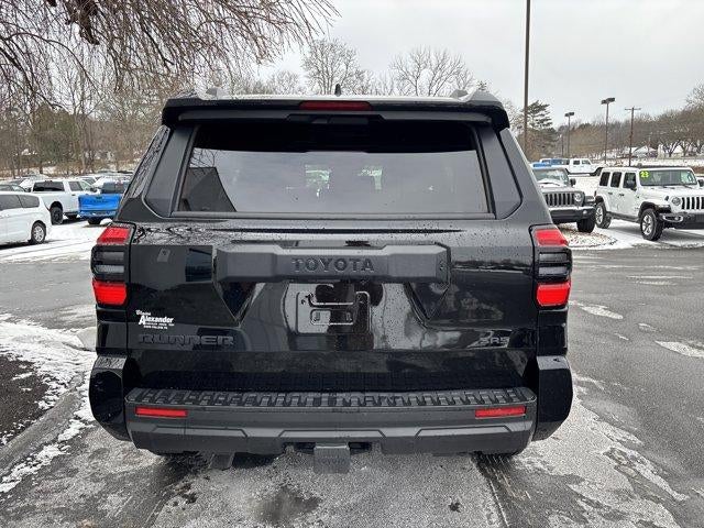 2025 Toyota 4Runner SR5 4WD (GS)