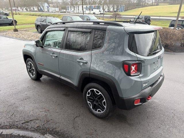 2016 Jeep Renegade 4WD 4dr Trailhawk