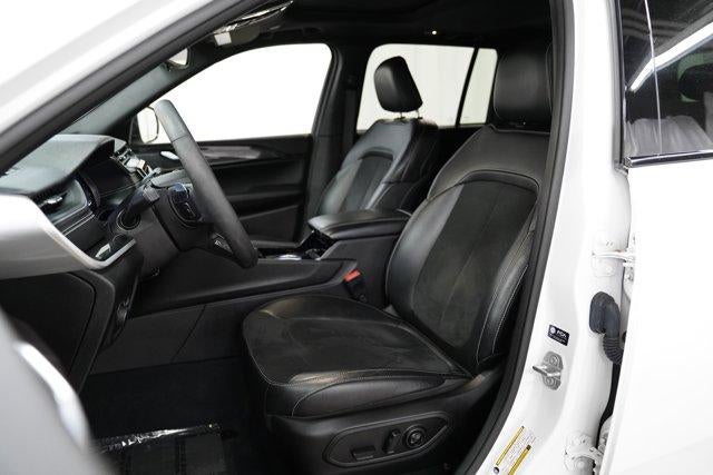 2023 Jeep Grand Cherokee Altitude 4x4