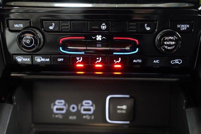 2023 Jeep Grand Cherokee L Altitude 4x4