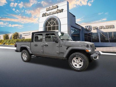 2022 Jeep Gladiator Sport S 4x4