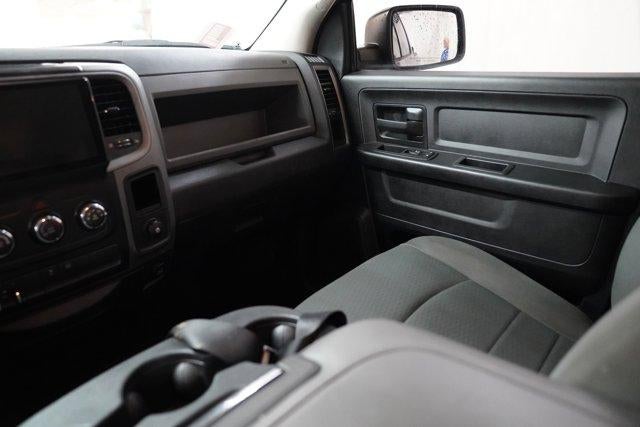 2017 RAM 1500 Express 4x4 Quad Cab 6'4" Box